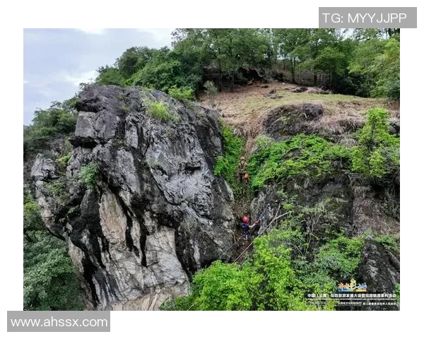 南京攀岩队技术争议引发热议攀岩运动未来发展之路探讨 南京攀岩队技术争议引发热议攀岩运动未来发展之路探讨