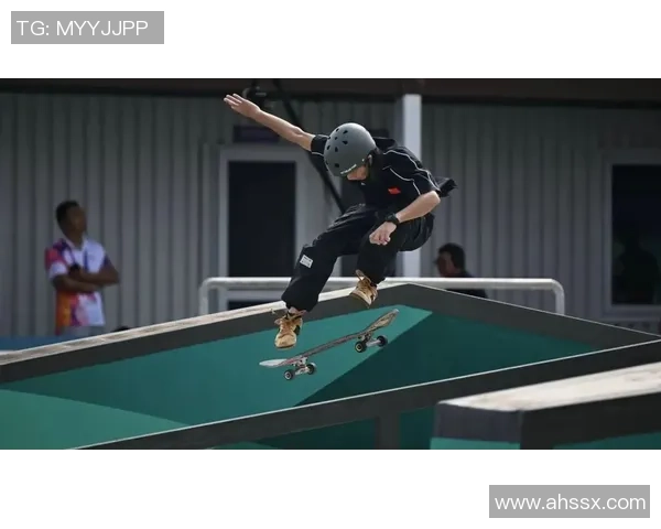 南京滑板队包夹战术创新探索与团队协作新模式分析 南京滑板队包夹战术创新探索与团队协作新模式分析