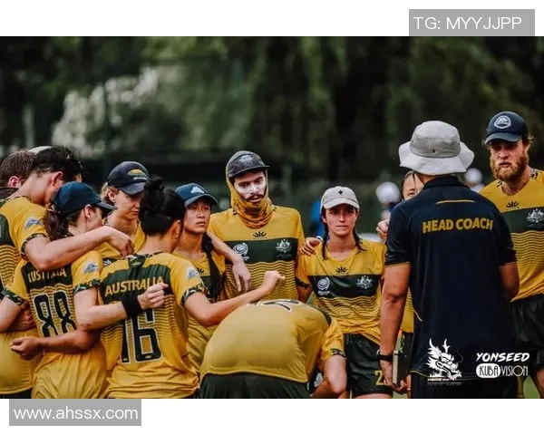 南京飞盘队在世界攀岩锦标赛中的战术表现分析与点评