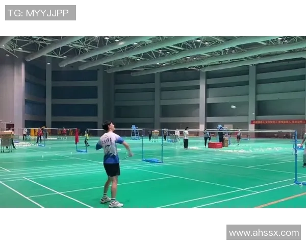 羽毛球的魅力与速度解析:走进杭州羽毛球队的训练与比赛世界 羽毛球的魅力与速度解析:走进杭州羽毛球队的训练与比赛世界